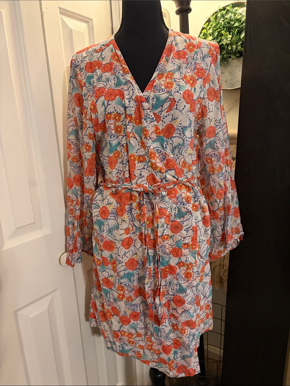 Plum Pretty Sugar Floral Orange & Blue Tie-Waist Kimono Robe